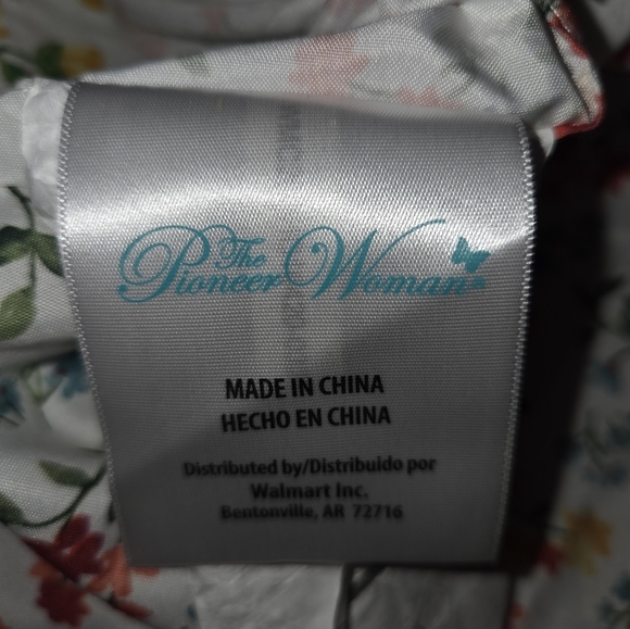 Pioneer Woman Vintage Floral King Pillow Sham - Picture 6 of 6